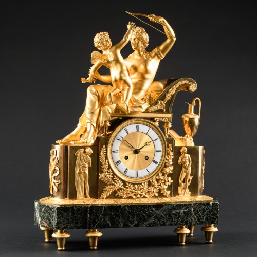 19th century - Rare Empire clock “venus Seizing The Arc Of Amor”