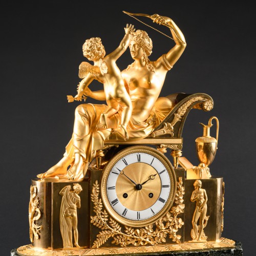 Rare Empire clock “venus Seizing The Arc Of Amor” - Empire