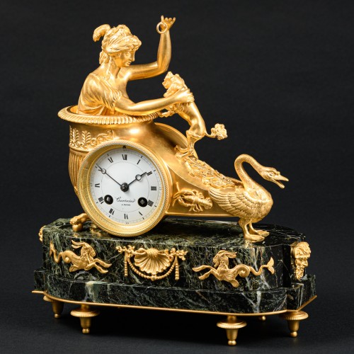 Horlogerie Pendule - Pendule Empire “Aphrodite dans son char” d’après un dessin de Jean-André Reiche