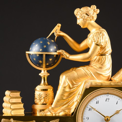 L’étude de l’astronomie - Pendule Empire d’après le dessin de Jean-André Reichl - Apollo Art & Antiques