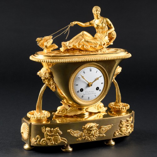 19th century - Empire Vase Clock With Venus In Her Chariot