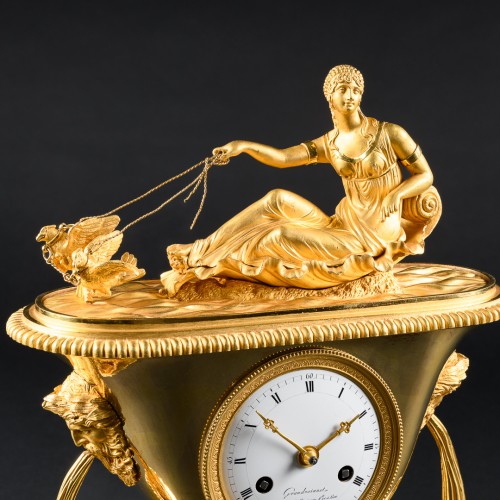 Empire Vase Clock With Venus In Her Chariot - Empire
