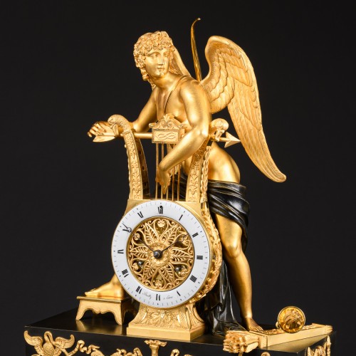 Antiquités - Pendule Empire “Eros penché sur sa Lyre”, cadran signé Bailly à Paris