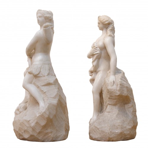 Pair of Female Hunter Figures, Venetian sculpture early 18th century - Sculpture Style 