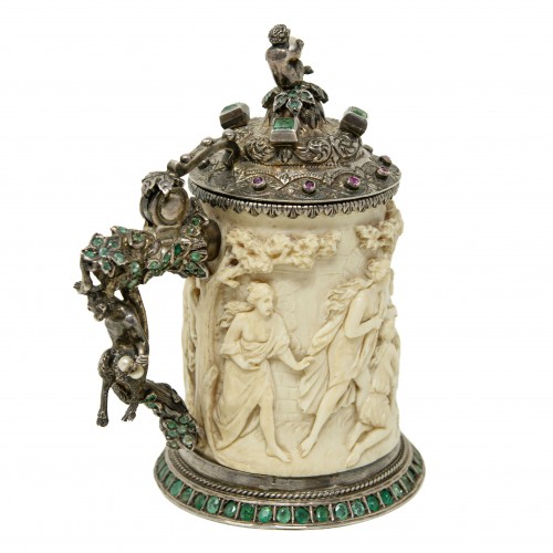 Objets de Vitrine  - Petit pichet en ivoire (tankard) - XIXe siècle