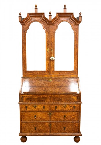Bureau Bookcase circa 1815  Queen Anne style