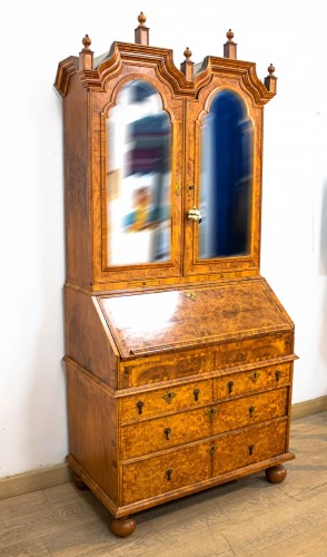 Bureau Bookcase circa 1815  Queen Anne style - 
