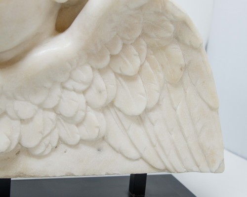 Antiquités - 18th Century Marble Pair of Winged Putti Heads