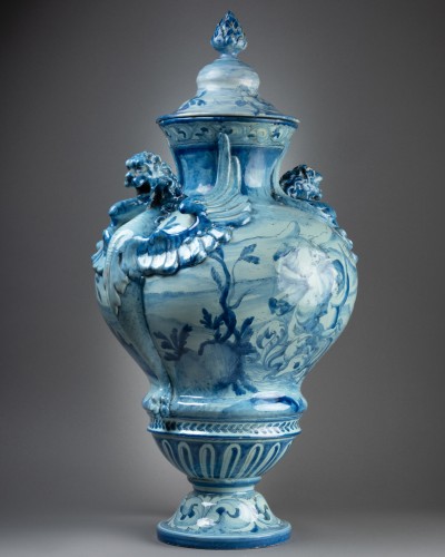 XVIIIe siècle - Grands vases balustres couverts, Savona XVIIIe siècle