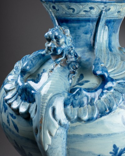 Antiquités - Grands vases balustres couverts, Savona XVIIIe siècle