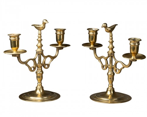 Paire de bougeoirs – Flandres XVIIe siècle
