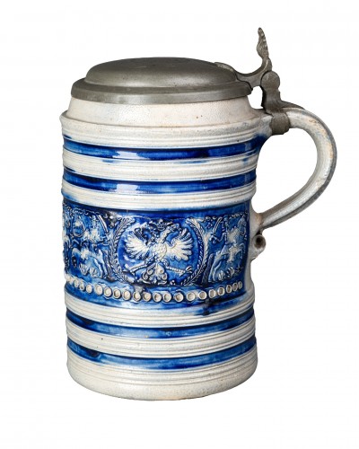 Chope en grès émaillé à l'aigle impérial – Raeren 1689