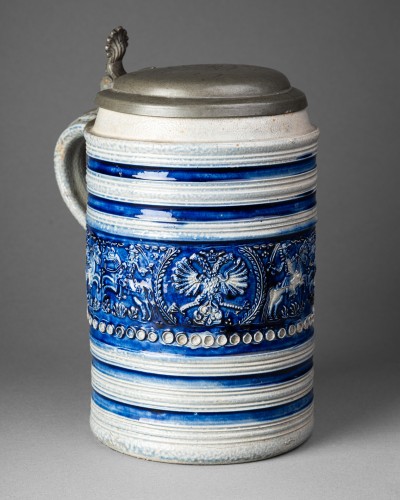 Céramiques, Porcelaines  - Chope en grès émaillé à l'aigle impérial – Raeren 1689