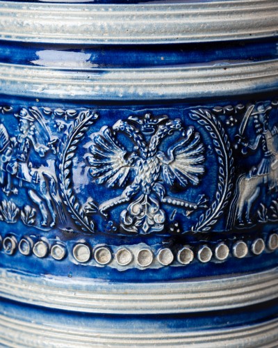 Chope en grès émaillé à l'aigle impérial – Raeren 1689 - Louis XIV