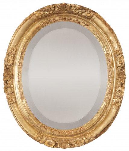 French Louis XIV carved gilt oak oval mirror