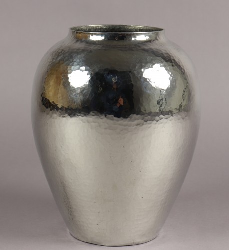 Silvered metal vase - Jean Després (1889-1980) - 