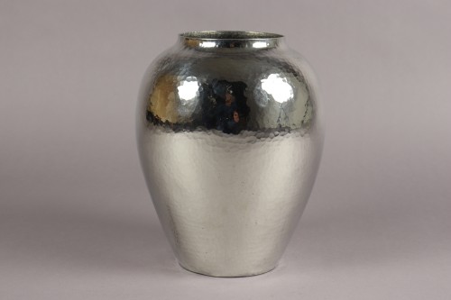 Vase en métal argenté - Jean Després (1889-1980) - Art Déco