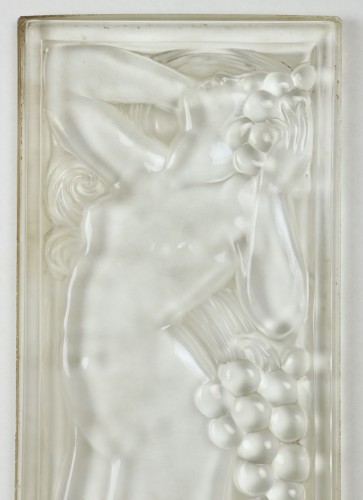 Figurine et raisins - René Lalique (1860-1945) - Verrerie, Cristallerie Style Art Déco