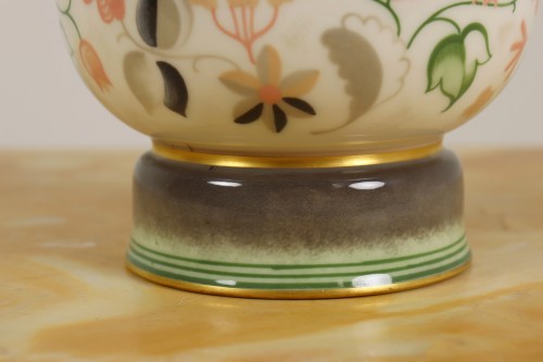 XXe siècle - Vase aux alsaciens, Manufacture Nationale de Sèvres