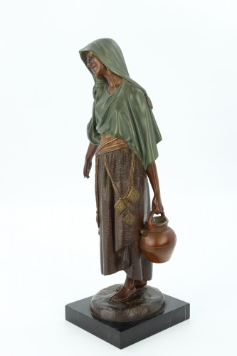 The water carrier by Demetre Chiparus - Art Déco
