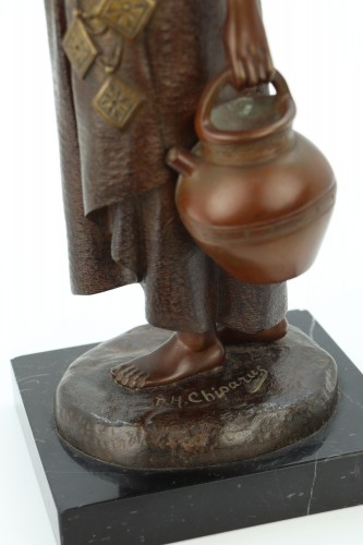 Antiquités - The water carrier by Demetre Chiparus