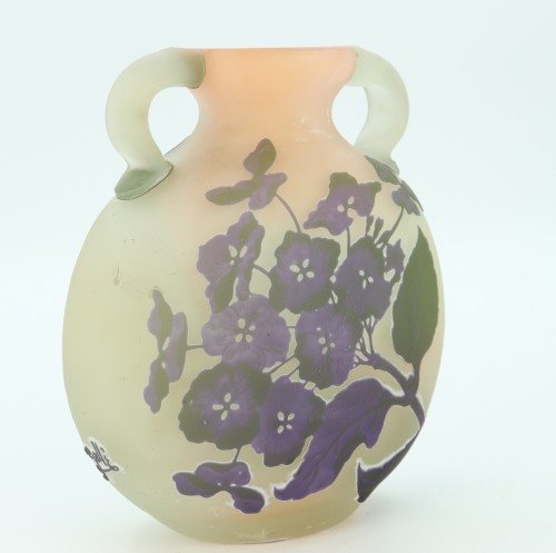 Verrerie, Cristallerie  - Vase Gallé à anses appliquées à décor aux hortensias