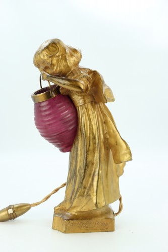 Antiquités - La fille au lampion par Léo Laporte-Blairsy (1865-1923)