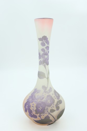 Vase Gallé à décor d'hortensia - Verrerie, Cristallerie Style Art nouveau