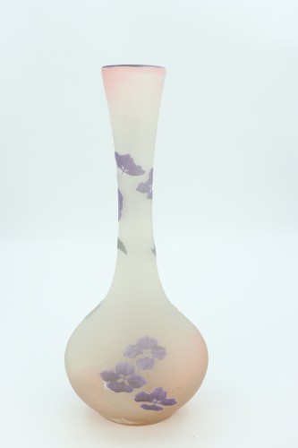 Vase Gallé à décor d'hortensia - Art Revival