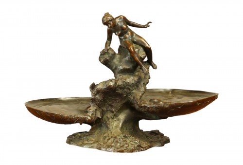 Centre de table à décor de naïade par Auguste Ledru (1860-1902)