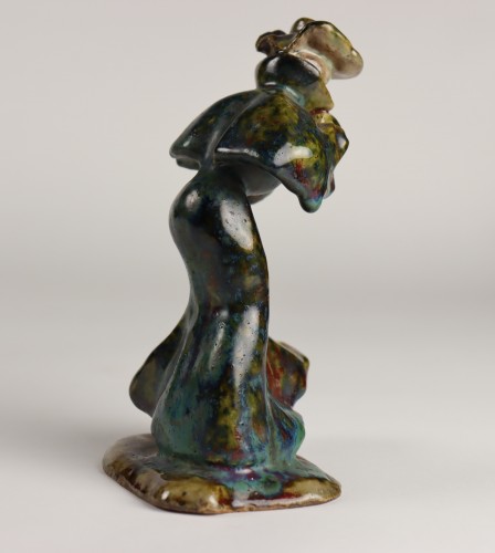 Céramiques, Porcelaines  - Femme au manchon - Pierre-Adrien Dalpayrat (1844-1910)