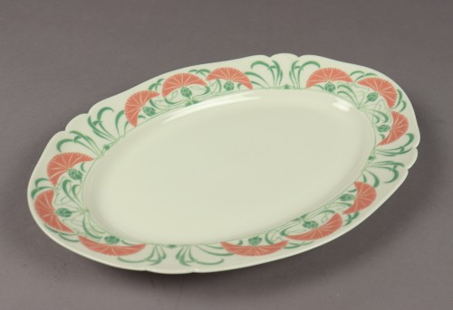 Plats en porcelaine de Sèvres du service de table Pimprenelle - Art Revival