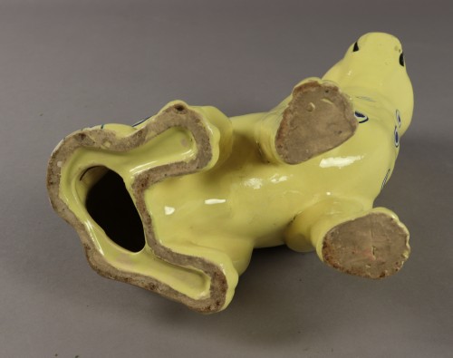 Art nouveau - Earthenware Dog called &quot;chien aux cœurs bleus &quot;  - Emile Gallé