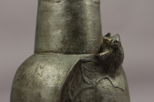 Antiquités - Vase chauve-souris par Hans Stoltenberg-Lerche