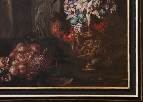 Still life with vase of flowers, fruits and architectural ruins - Paintings & Drawings Style 