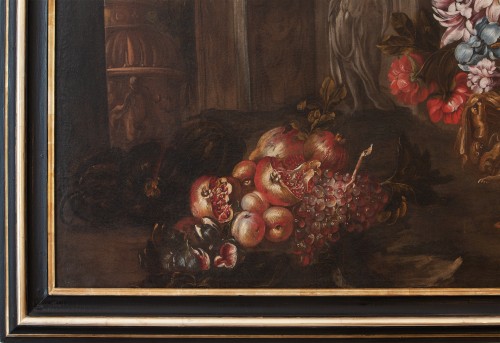 Tableaux et dessins Tableaux XVIIe siècle - Nature morte avec pot de fleurs, fruits et ruines architecturales