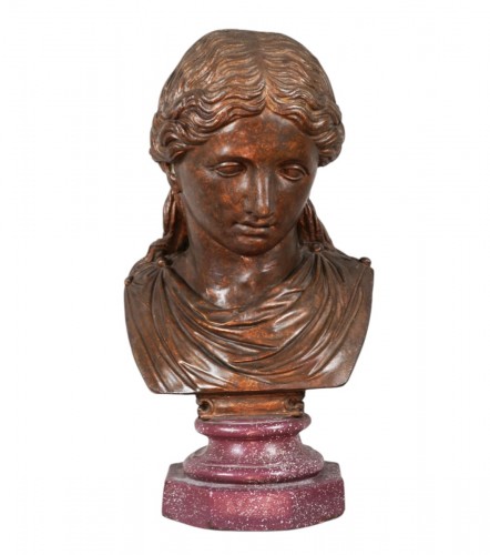 Buste en plâtre bronzé d'une déesse, France vers 1900