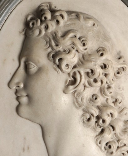 17th century - Marble relief portrait of a classical male