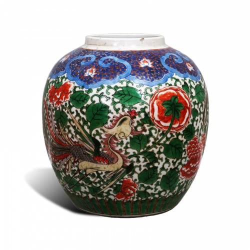 Pot en émail chinois Wucai « Phénix et pivoine » - ArtHistorical
