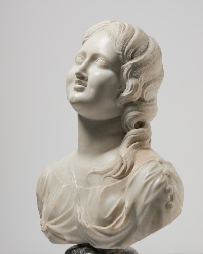Antiquités - Marble Bust of a Goddess, North Italian late 17th  early 18th century
