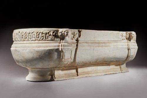 Architectural & Garden  - A Large Renaissance Marble Water Basin, Rome, 16th Century