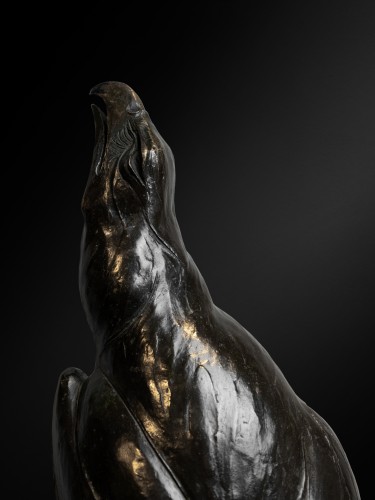 Aigle à l'aile brisé de Raymond de Meester de Betzenbroeck - Sculpture Style 