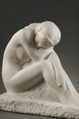 Sculpture Sculpture en Marbre - Nu assis de Jos De Decker (1912-2000)