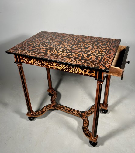 Mobilier Meuble d'appoint - Table de salon attribuable à Pierre Gole, Paris époque Louis XIV