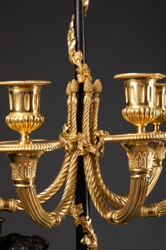 Lighting  - Pair of candelabra with hunting decoration, Paris circa 1790