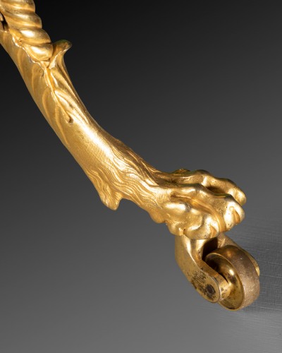 Louis XVI - Guéridon tripode en bronze doré, Paris vers 1790
