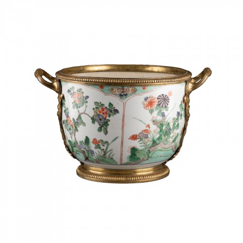 Cache-pot en porcelaine de chine monté sur bronze sous la régence