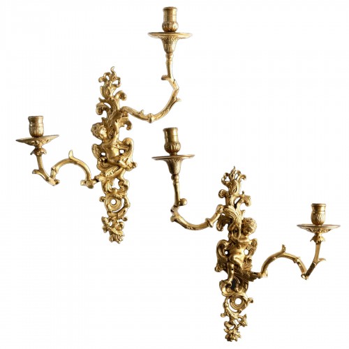  Pair of sconces with cherubs, Paris, around 1720