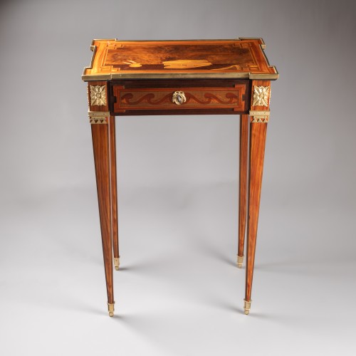Mobilier Table & Guéridon - Petite table à système de salon, Paris fin du 18e siècle