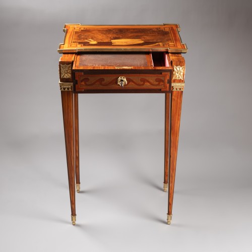 Petite table à système de salon, Paris fin du 18e siècle - Louis XVI